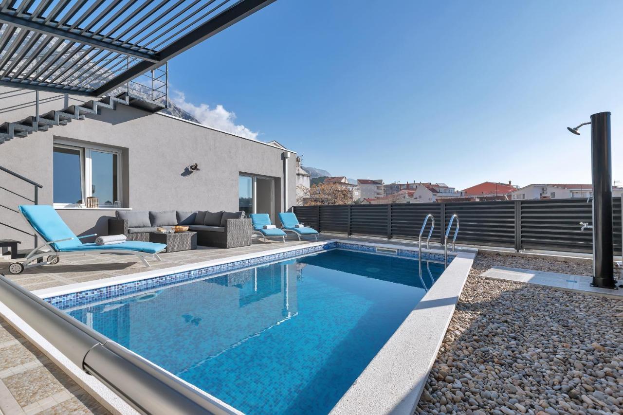 Apartment Lotte With Private Pool In The City Center! Makarska Bagian luar foto