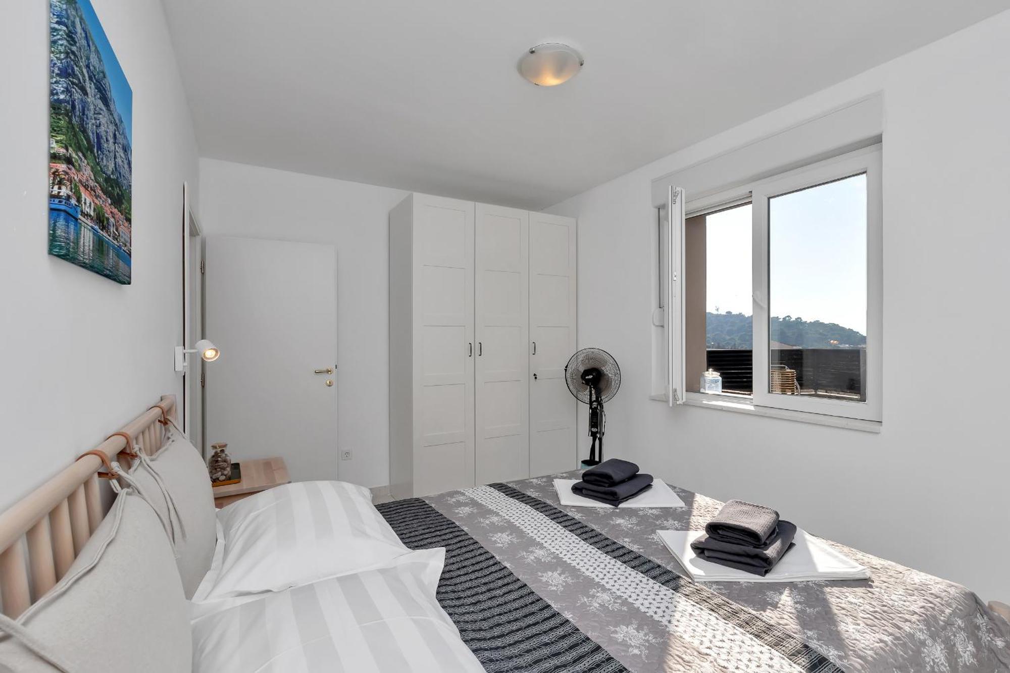 Apartment Lotte With Private Pool In The City Center! Makarska Ruang foto